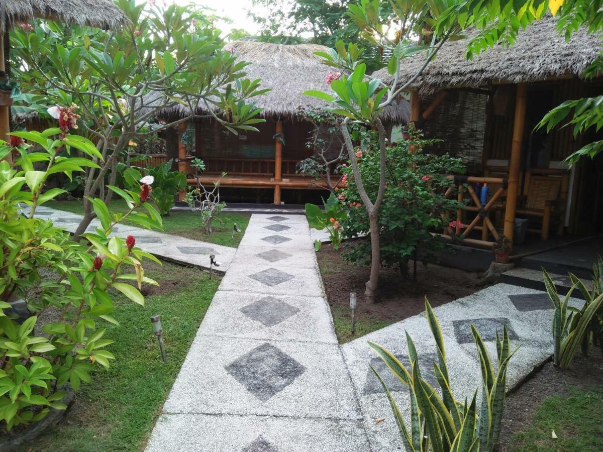 Tua Tua Keladi Bungalows Gili Air Eksteriør billede